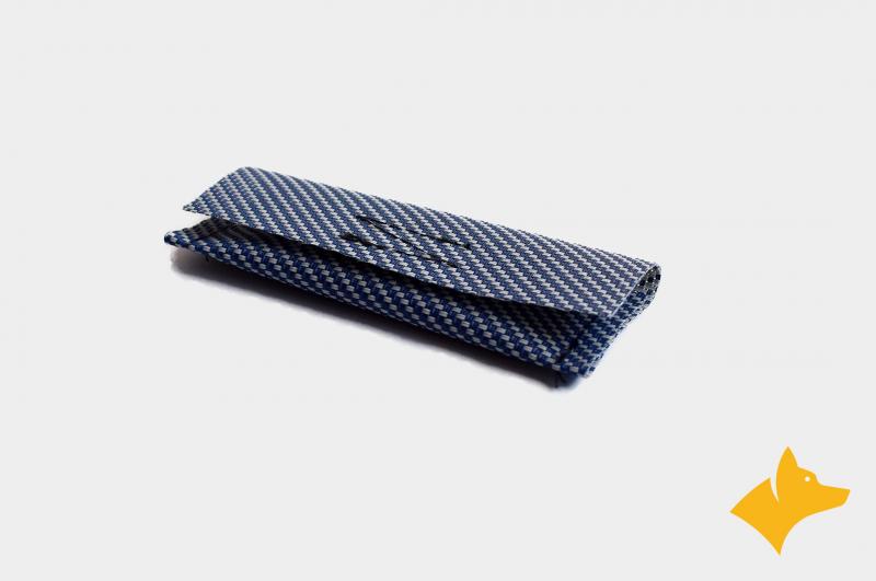 Naloux palkkausesine